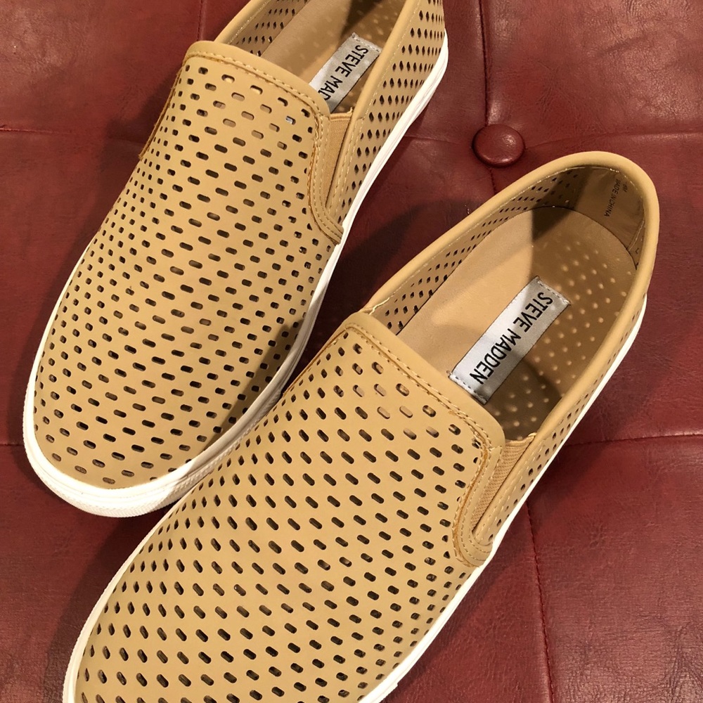 Steve Madden sneakers